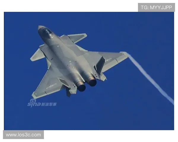 战斗机矢量喷管对机动性的极限提升